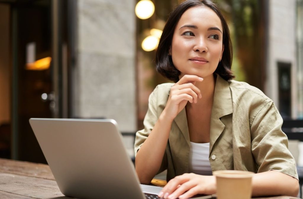 Guider les entrepreneurs dans le choix d'un régime fiscal pour micro-entreprise en 2024